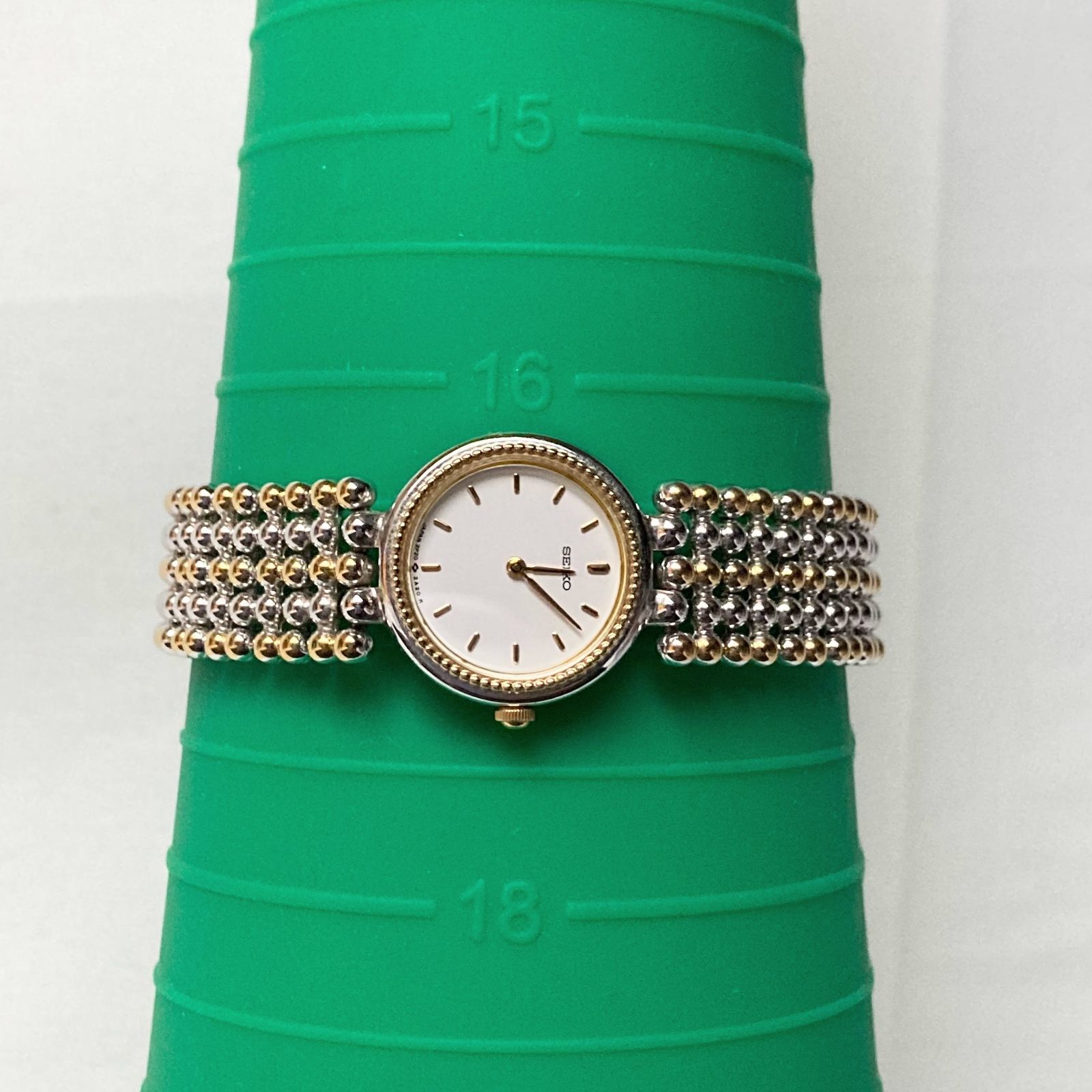 625 SEIKO セイコー　2P20-0E90 ラウンド　コンビ　腕時計 稼働品 SEIKO セイコー 2P20-0E90 クォーツ ラウンド コンビカラー