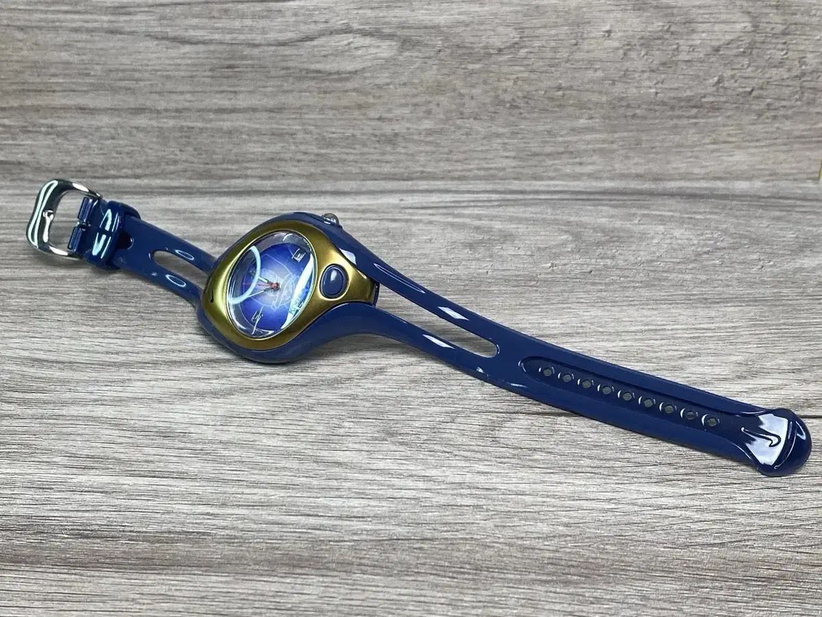  ナイキ トライアックス スイフト アナログ 대한축구협회 モデル キー 防寒アウター 自動巻き時計 腕時計(アナログ)