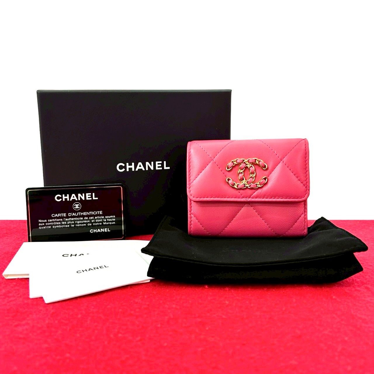 未使用保管品 保存箱 保存袋付き カード シール有 30番台 シャネル