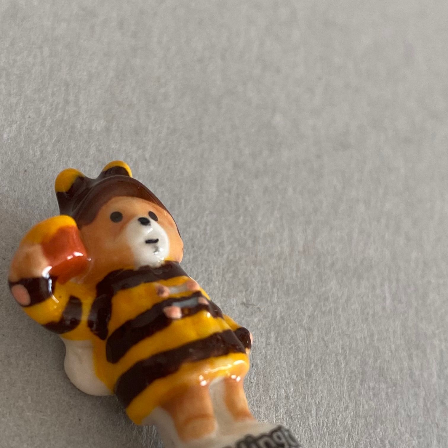 専用　パディントン フェーブ　フランス　テディベア　クマ　蜂蜜　はちみつ　陶器 パディントンのフェーブ／はちみつの国／くま／フランス雑貨／陶器