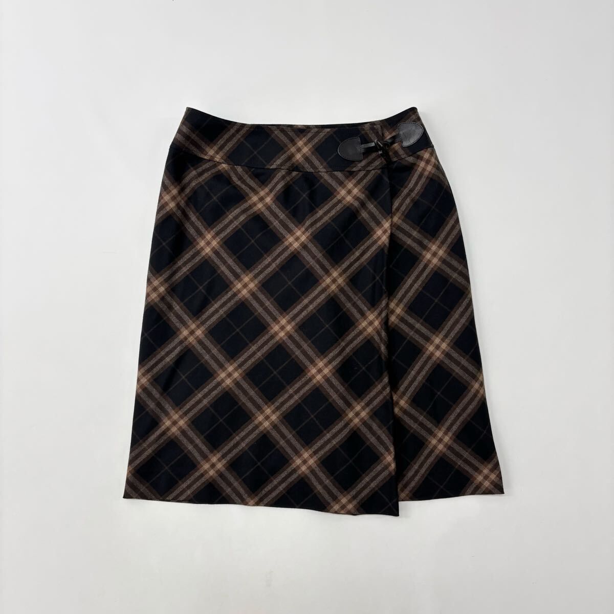 タグ付き未使用品　バーバリーロンドン　ノバチェック　スカート　大きいサイズ 大きいサイズ 良品 BURBERRY LONDON バーバリー ロンドン チェック