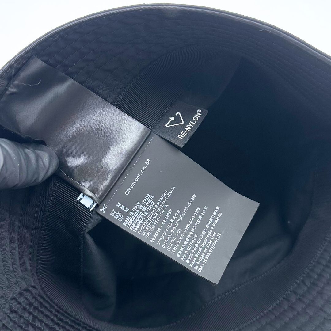 美品】Prada Re-Nylon 三角プレート バケットハット - メルカリ