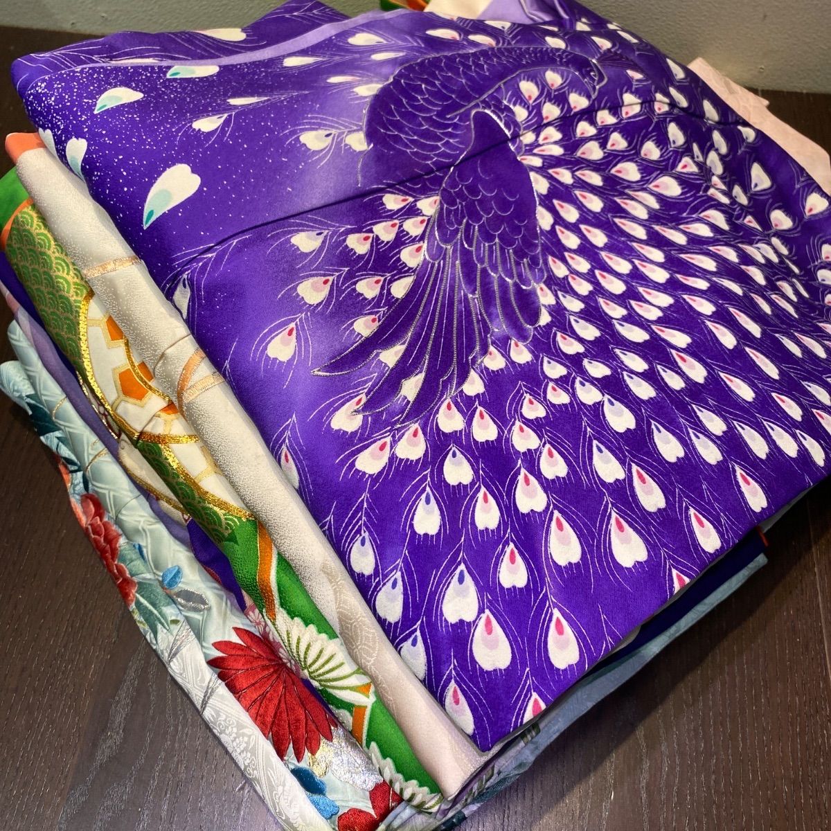 まとめ売り】正絹振袖7枚 リメイク素材 ハンドメイド向け - メルカリ