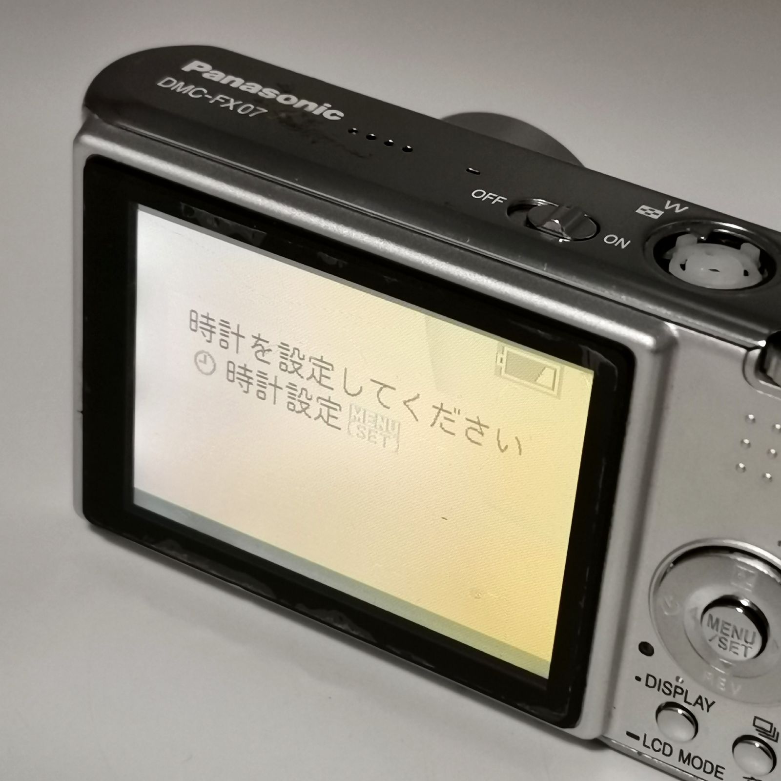 Panasonic LUMIX DMC-FX07 ジャンク シャターボタン破損 起動確認済み 