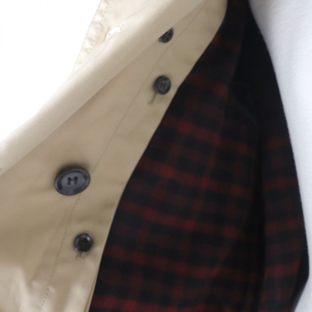 ドンドン見直し】未使用品☆正規品 COACH コーチ F76255 襟元  