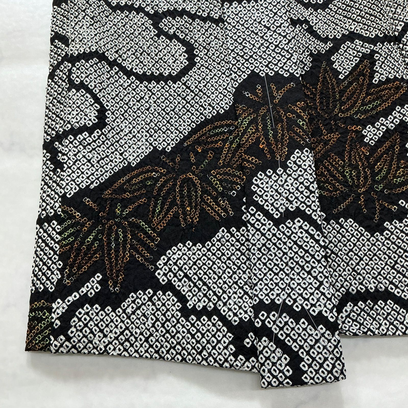 kimono+one◇kimonoarisa◇未使用同然◇日本の総手絞り◇仕付け糸付き