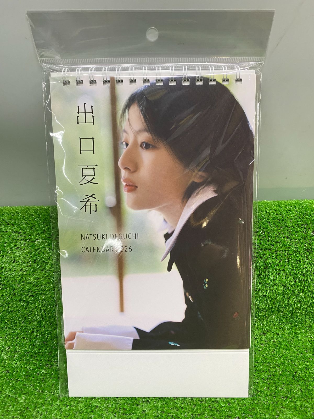 ○出口夏希 2026 カレンダー 卓上 未使用品 u260120_0 - メルカリ