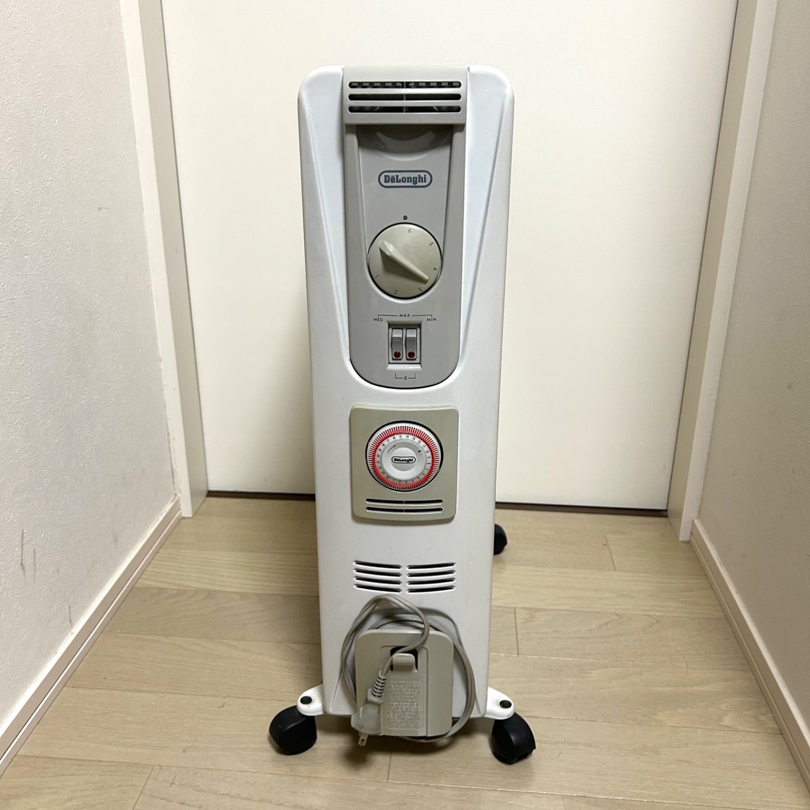 動作品】デロンギ オイルヒーター 091521TEC DeLonghi - メルカリ