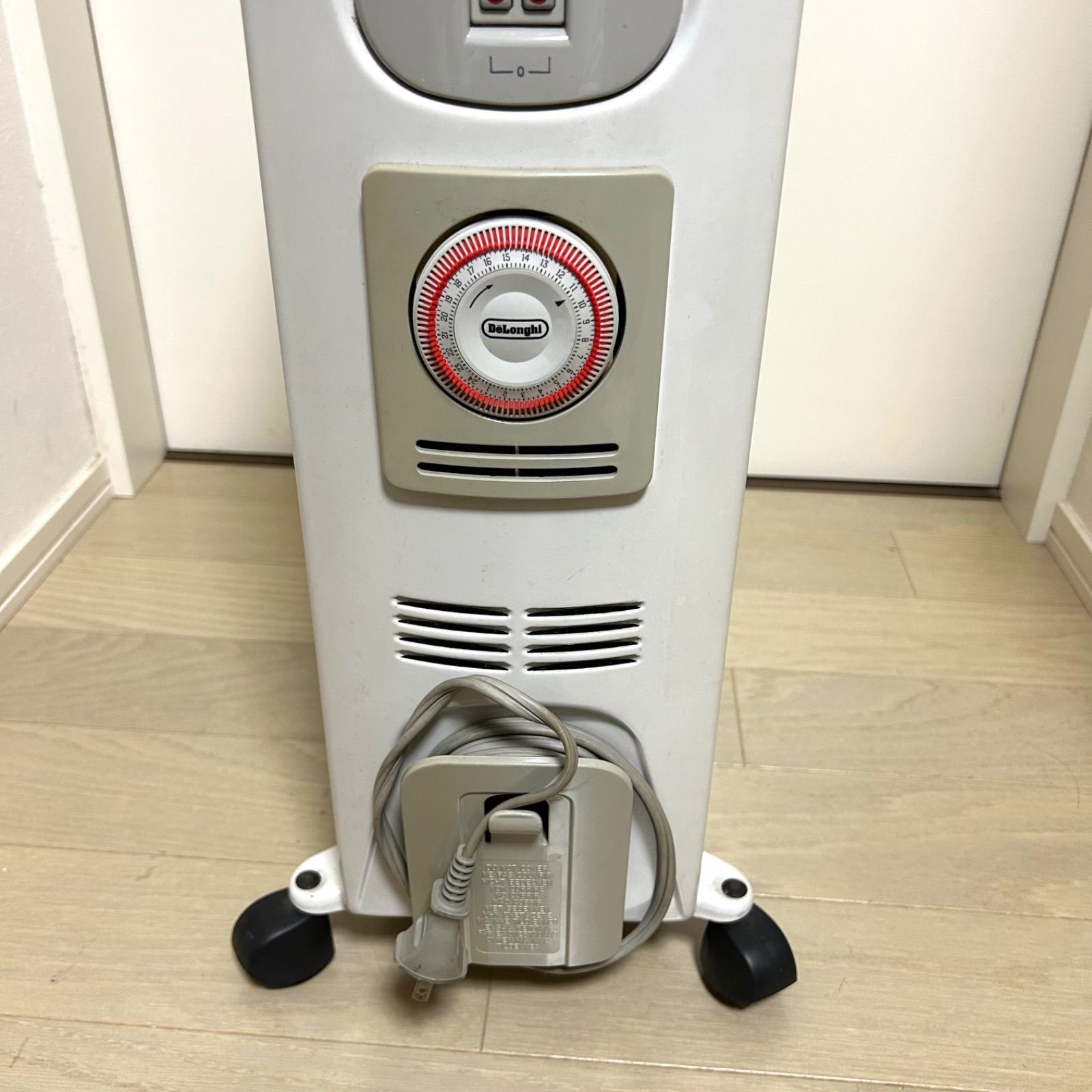 動作品】デロンギ オイルヒーター 091521TEC DeLonghi - メルカリ