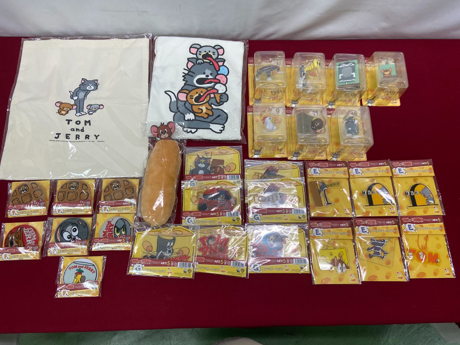 Happyくじ TOM and JERRY FUNNY ART! 5 A賞 フィギュア B賞 コラボレーションTシャツ C賞 コラボレーショントートバッグ D賞 ポーチ 他 大量 セット トムとジェリー 710