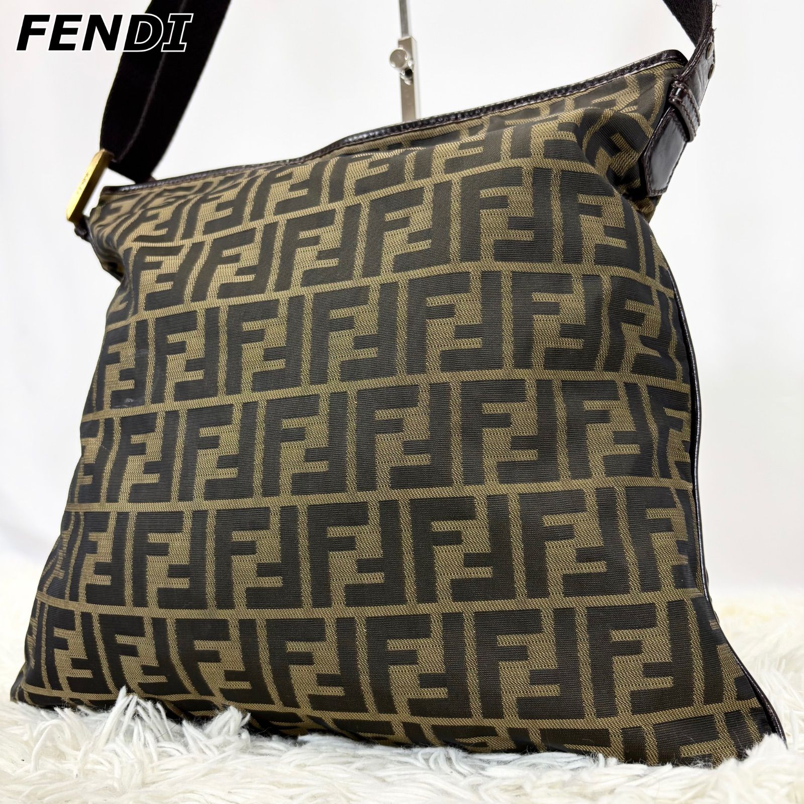 FENDI フェンディ ショルダーバッグ ズッカ柄 ワンショルダー