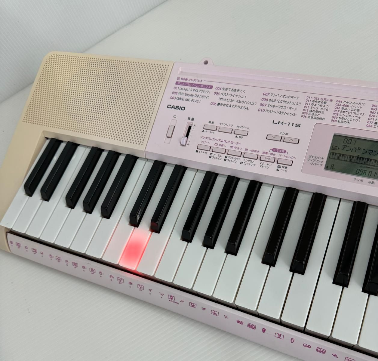 中古品】CASIO カシオ キーボード LK-115 ピンク 鍵盤楽器 (2601205