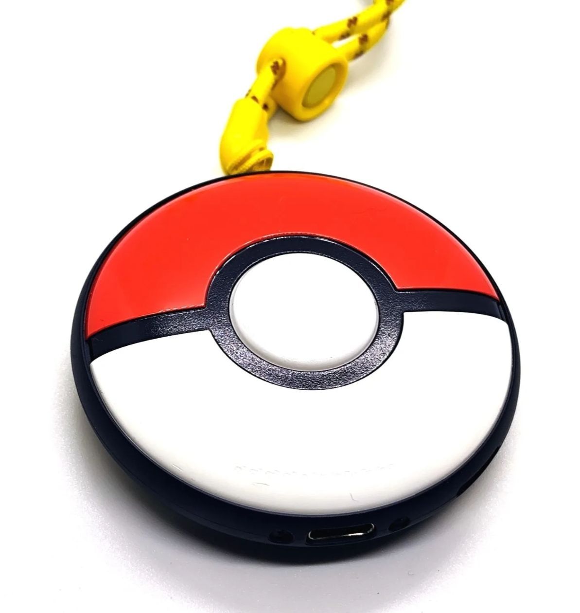 Pokémon GO Plus + PMCー004（ポケモン ゴー プラスプラス）」中古品①