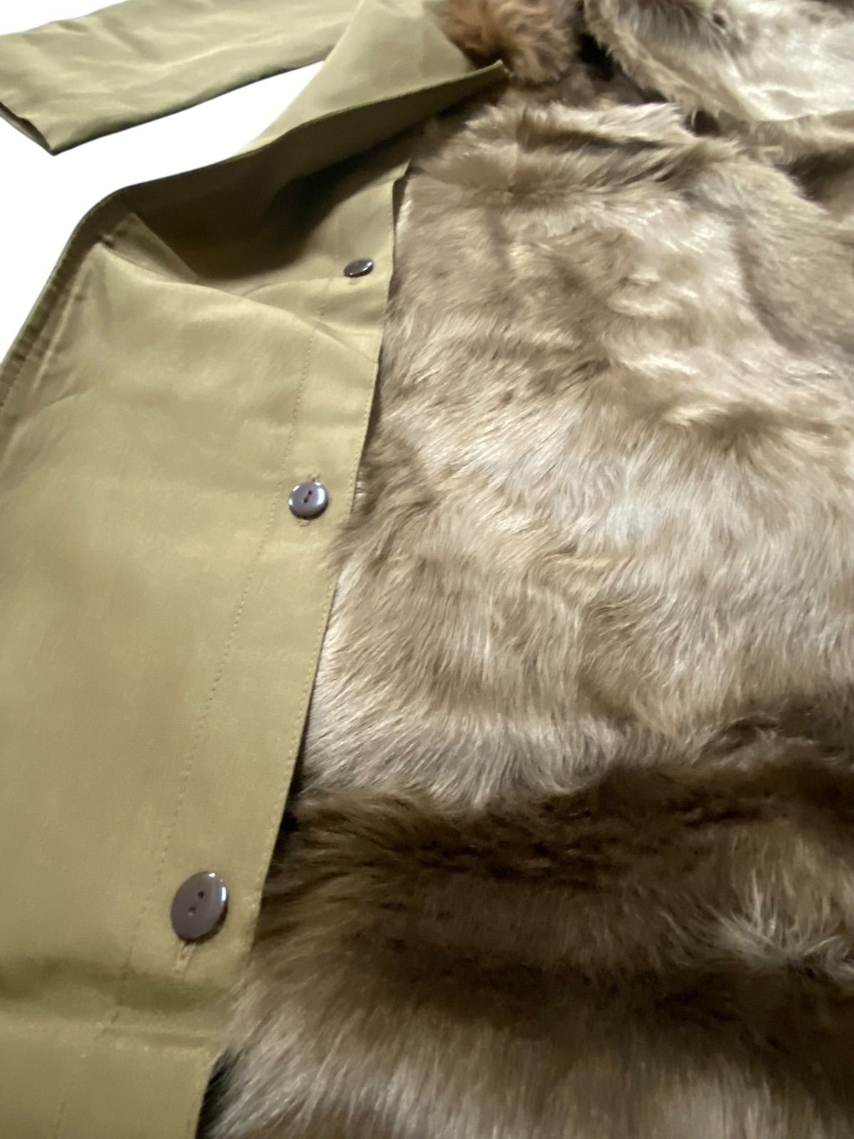 美品 ムーンバットファー ベルテッドコート シルク100 キャメル