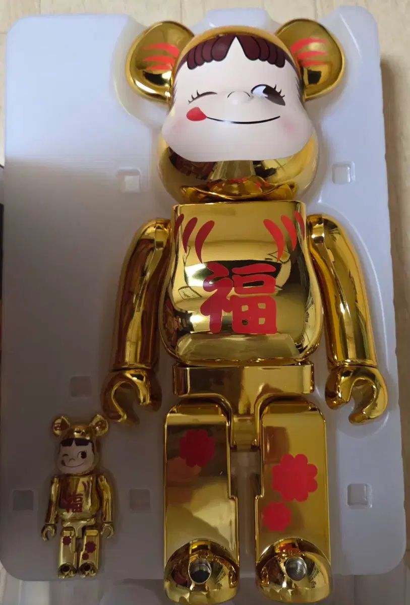 BE RBRICK ベアブリック ペコちゃん 복 GOLD