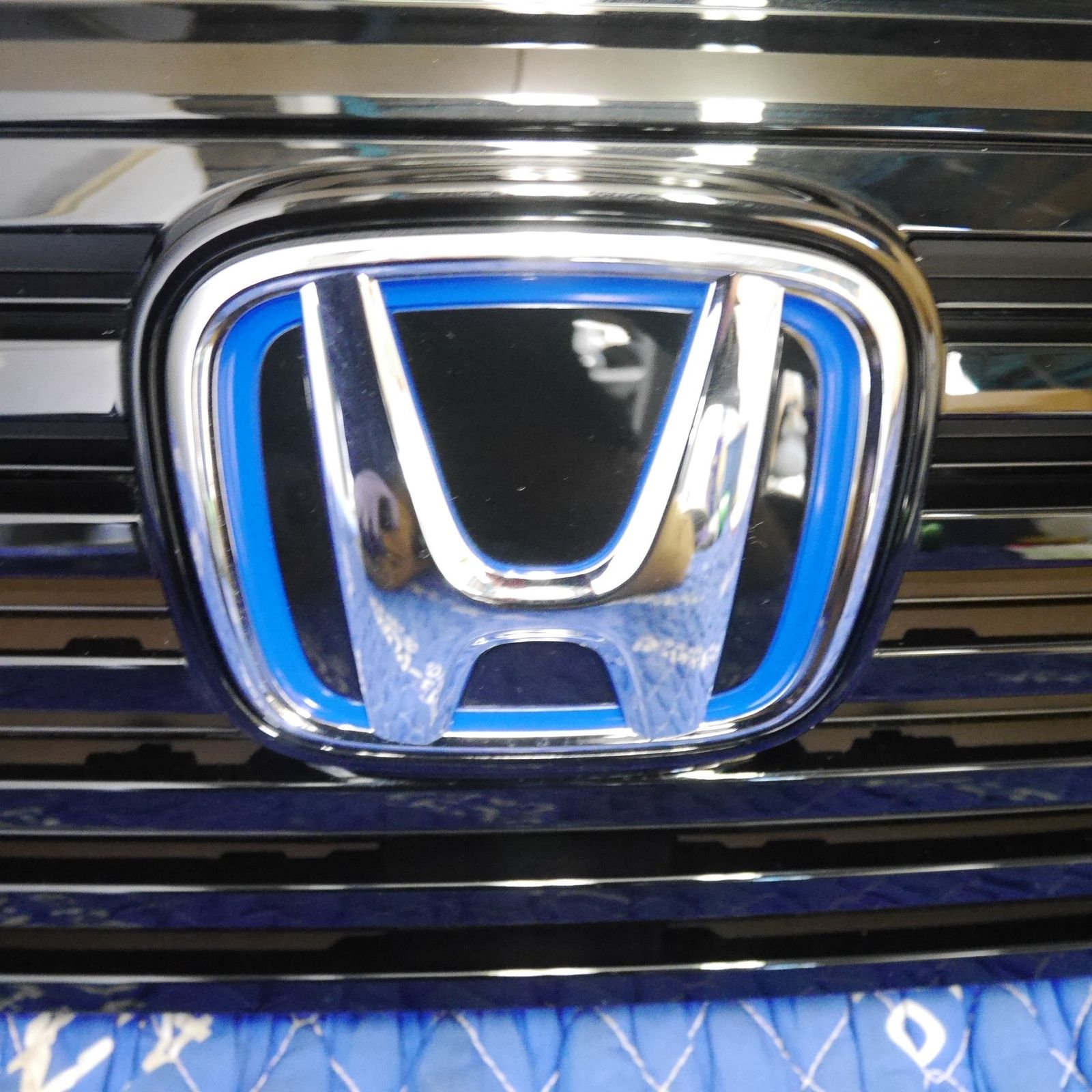 送料無料] 新車外し☆ホンダ RV5 RV6 ヴェゼル e:HEV 純正 フロント