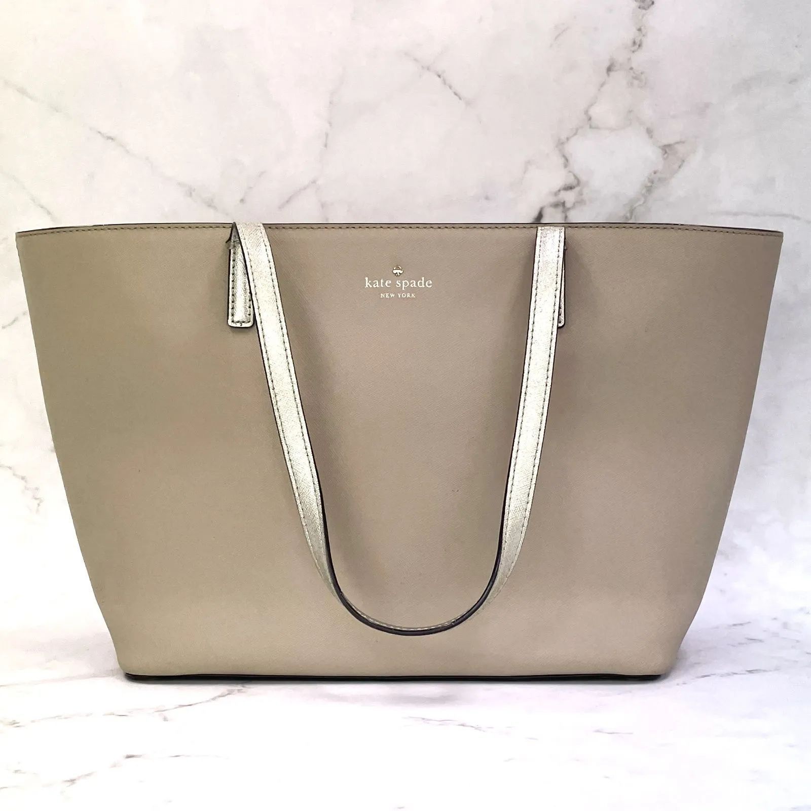 毎日にちょうどいい美しさと実用性】Kate Spade ケイトスペード 