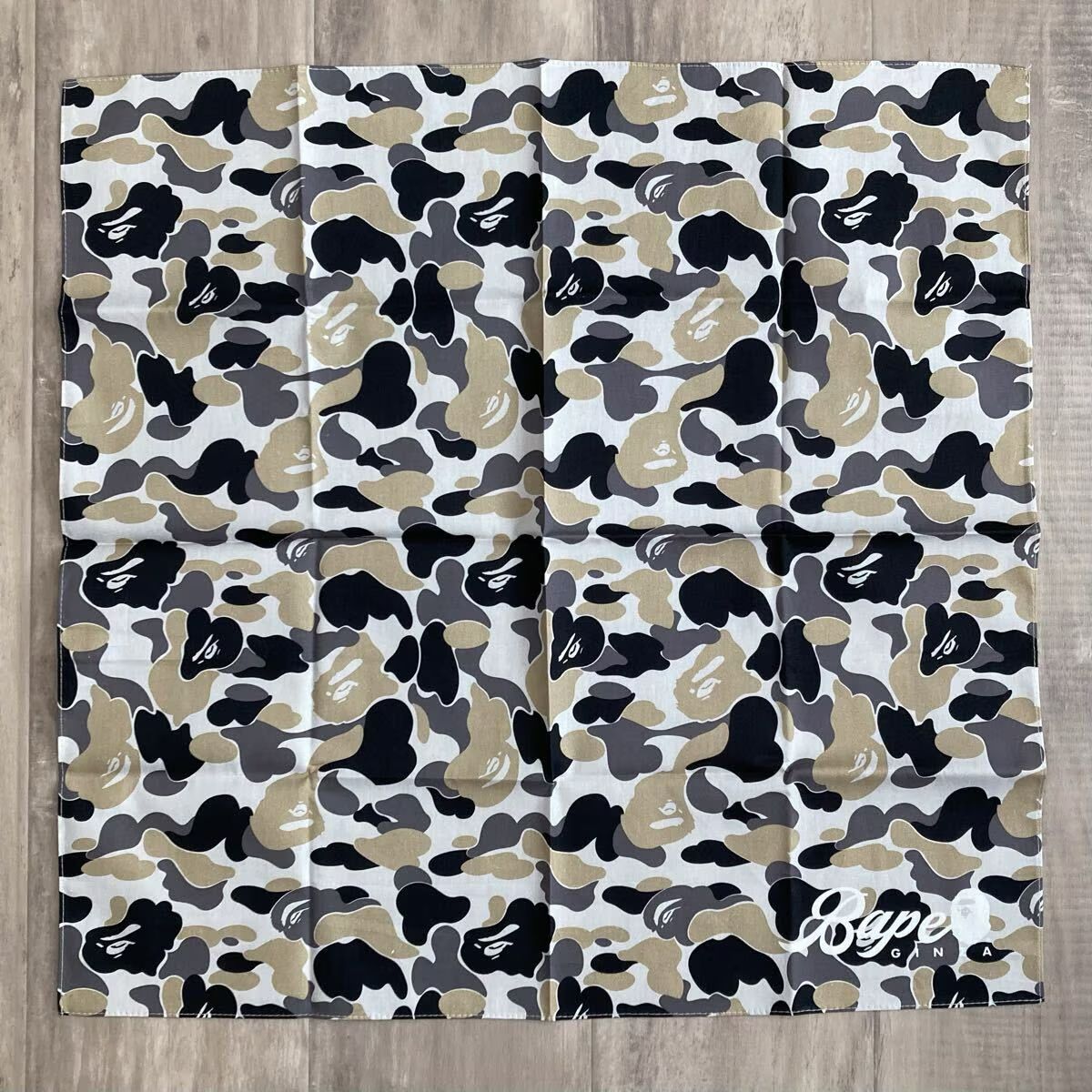 銀座限定 BAPE CAMO バンダナ a bathing ape ☆新品☆ 銀座限定 BAPE CAMO バンダナ a bathing ape Ginza Store