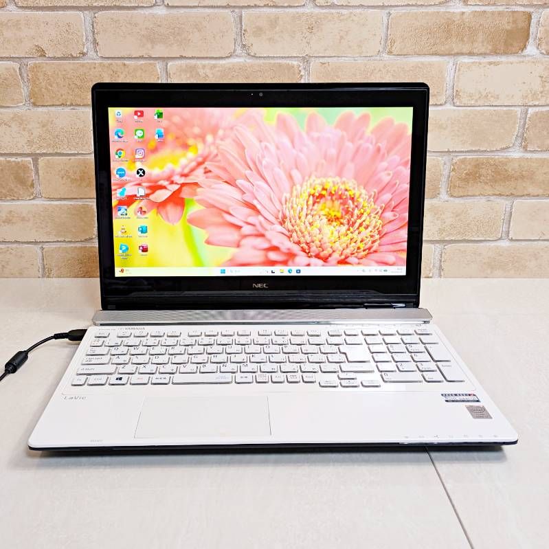 Core i7！オフィス付き☆新品SSD256・フルHD☆初心者OK！Windows11