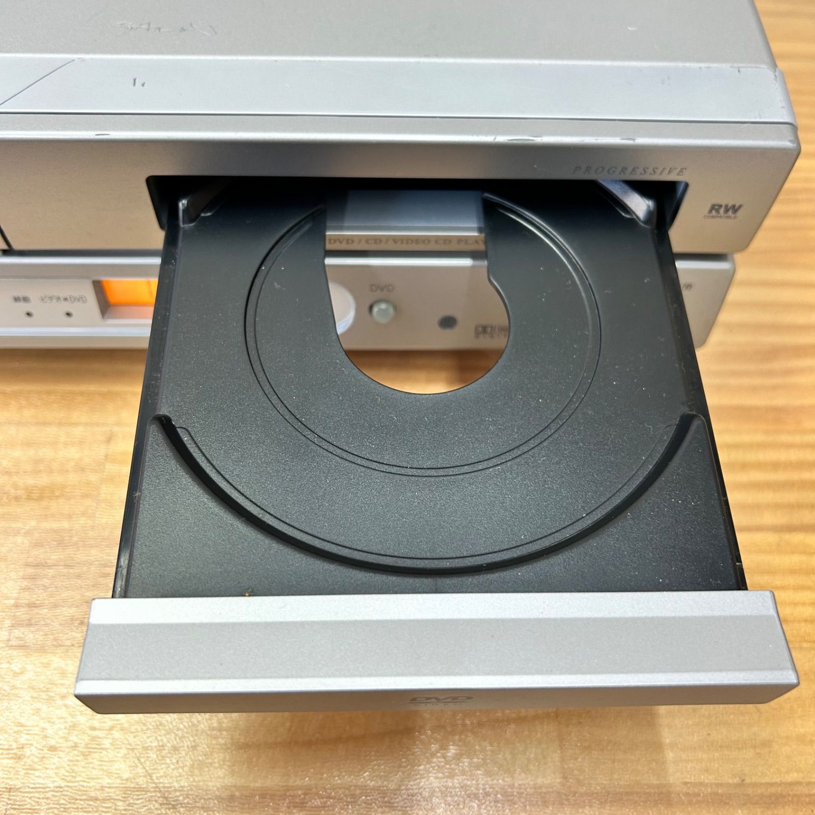 SHARP DV-NC600 VHSビデオデッキ一体型 DVDプレーヤー VHS再生OK DVD