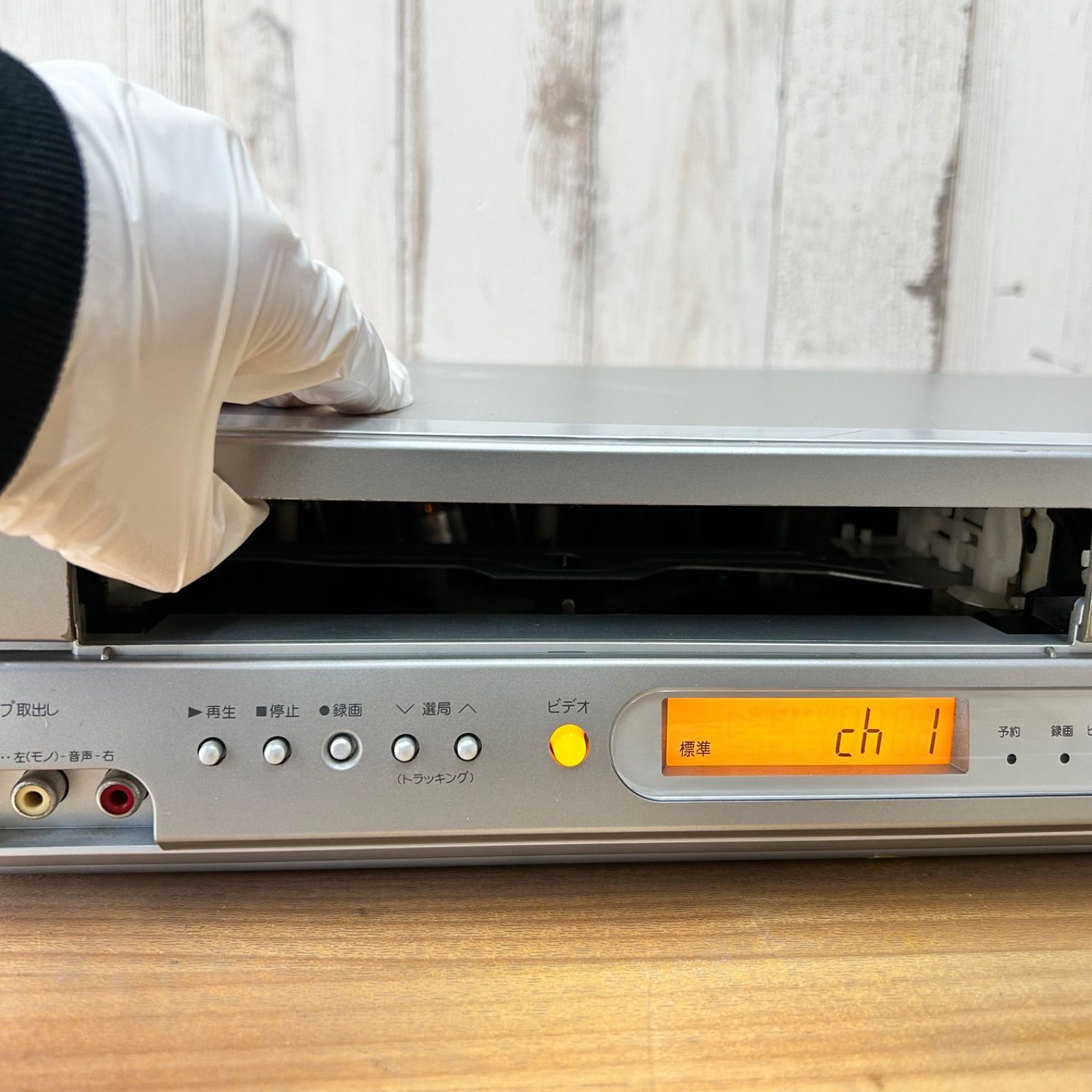 SHARP DV-NC600 VHSビデオデッキ一体型 DVDプレーヤー VHS再生OK DVD