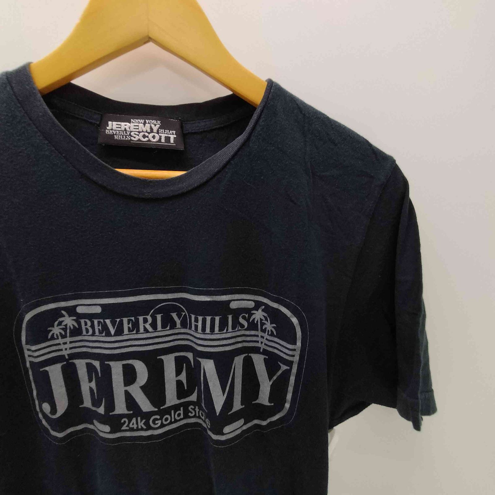 レア JEREMY SCOTT ジェレミースコット i-D DEVON Tシャツ レア JEREMY