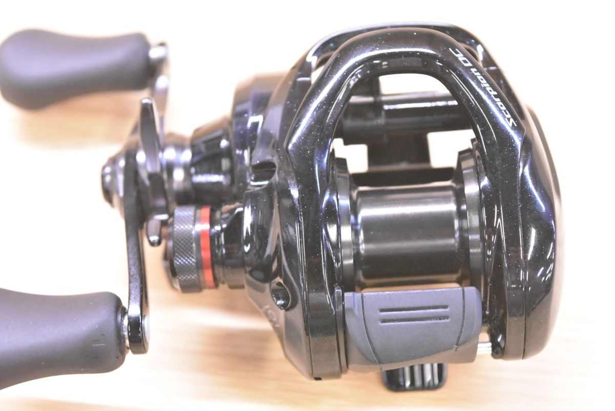 シマノ 17 スコーピオン DC 101HG ベイトリール 左ハンドル SHIMANO
