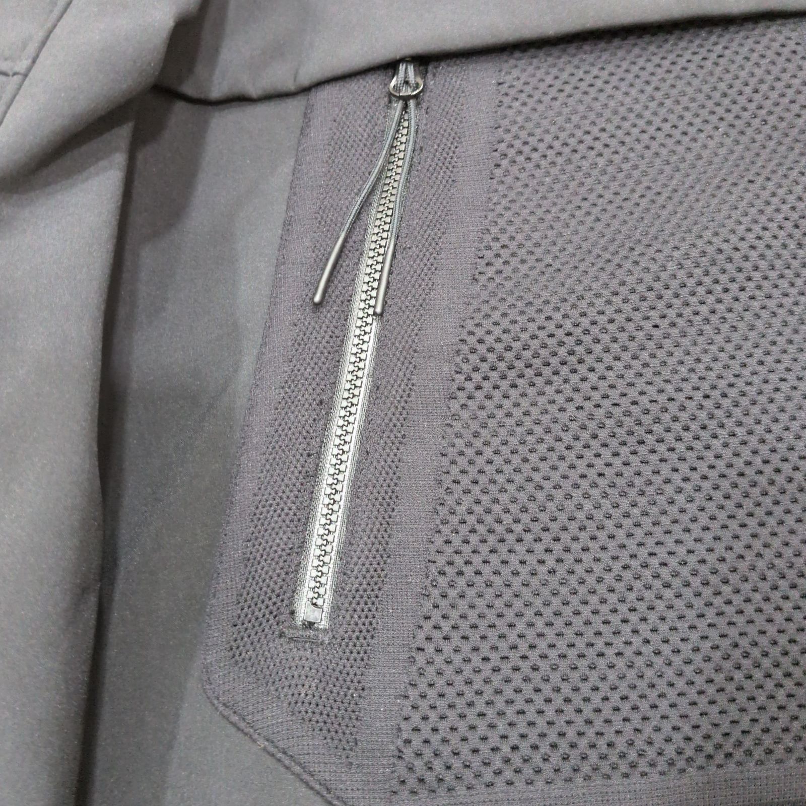 極美品】新品 シーピーカンパニー C.P. Company CP 2:4-MDL フーデッド