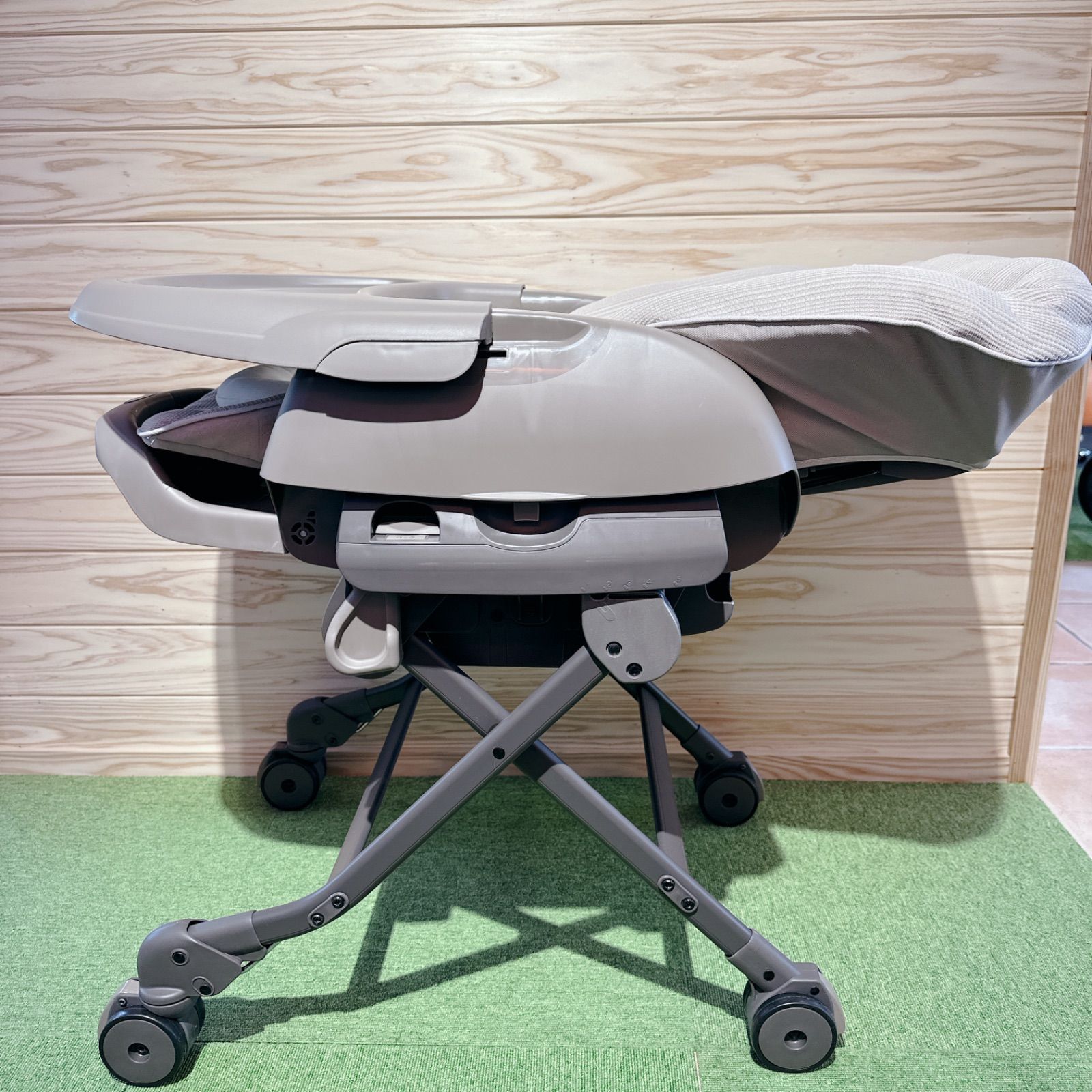 極美品☆ Combi コンビ ネムリラ AUTO SWING tete a tete 動作確認済み