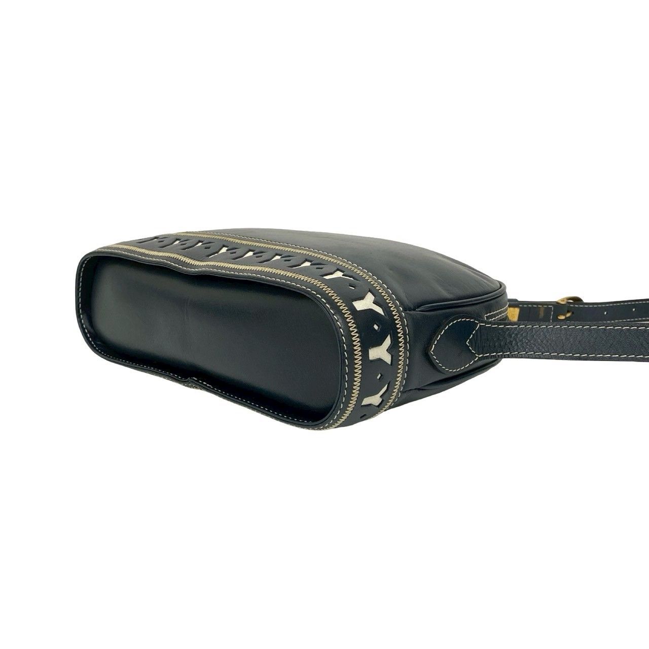 極 美品 YVES SAINT LAURENT イヴ サンローラン ヴィンテージ YSL ロゴ 金具 カットアウト レザー 本革 ショルダーバッグ ネイビー 33956 極 美品 YVES SAINT LAURENT イヴ サンローラン ヴィンテージ YSL ロゴ