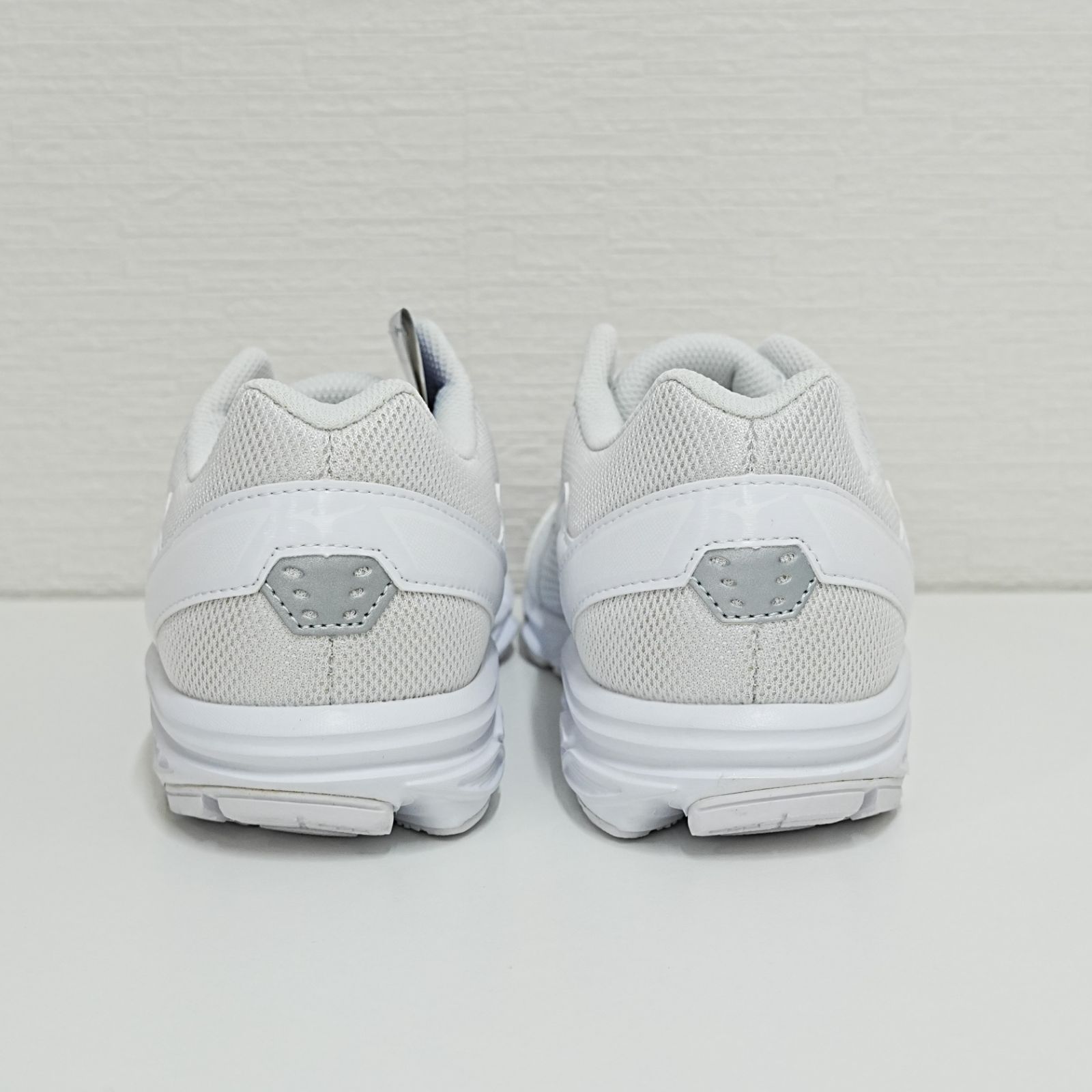 NI] 未使用 maximizer マキシマイザー 22 ランニング マルチシューズ