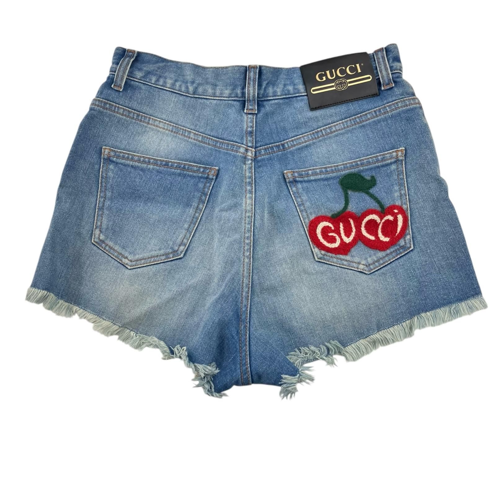 GUCCI チェリー刺繍 デニムショートパンツ 186005 GUCCI グッチ バックチェリーロゴカットオフデニムショート
