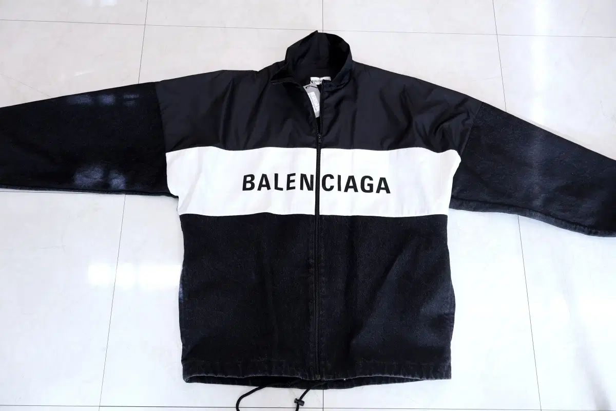 バレンシアガ ポプリン ナイロン ロゴ デニム ジャケット 529213