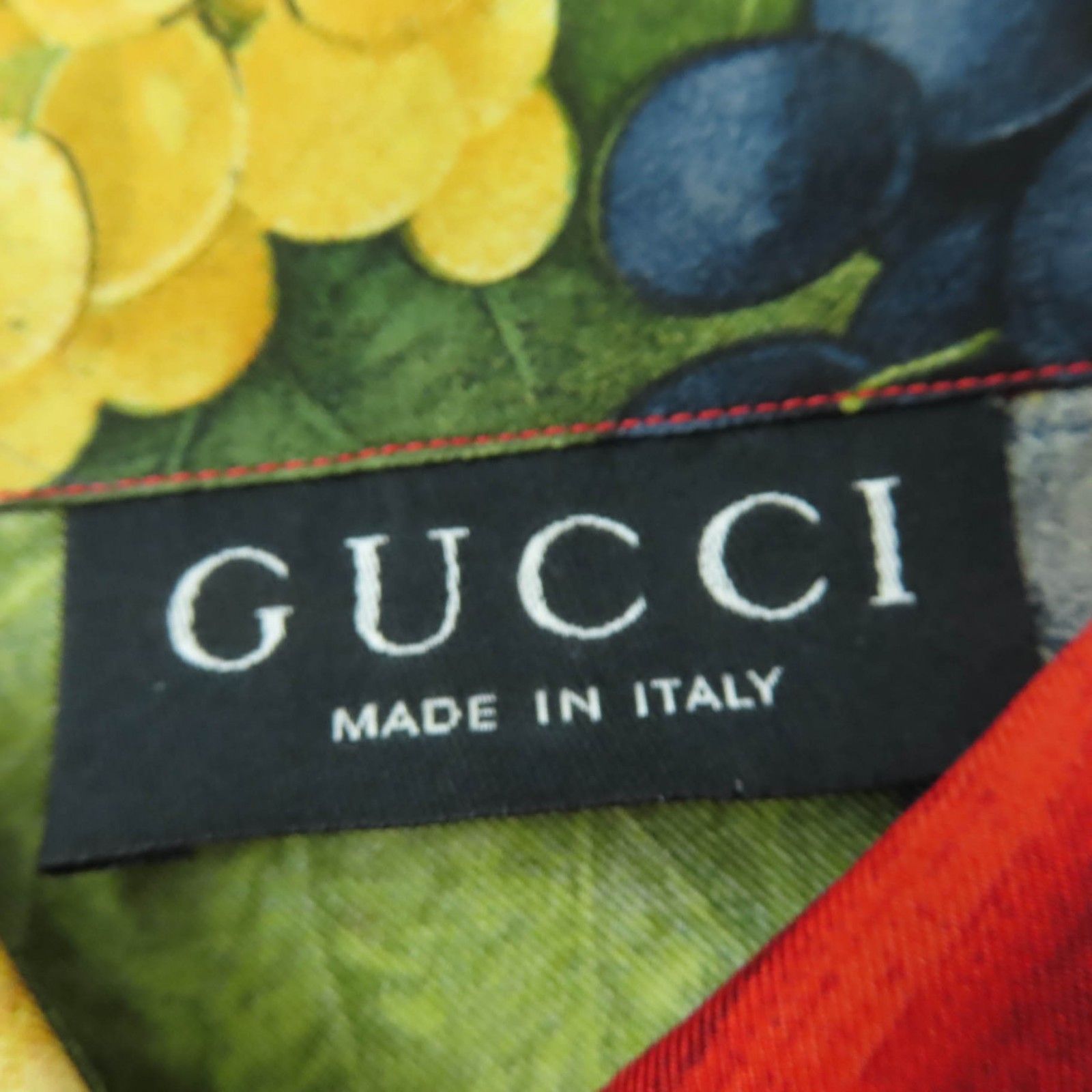極美品☆GUCCI グッチ シルク100％ トムフォード期 フルーツ総柄