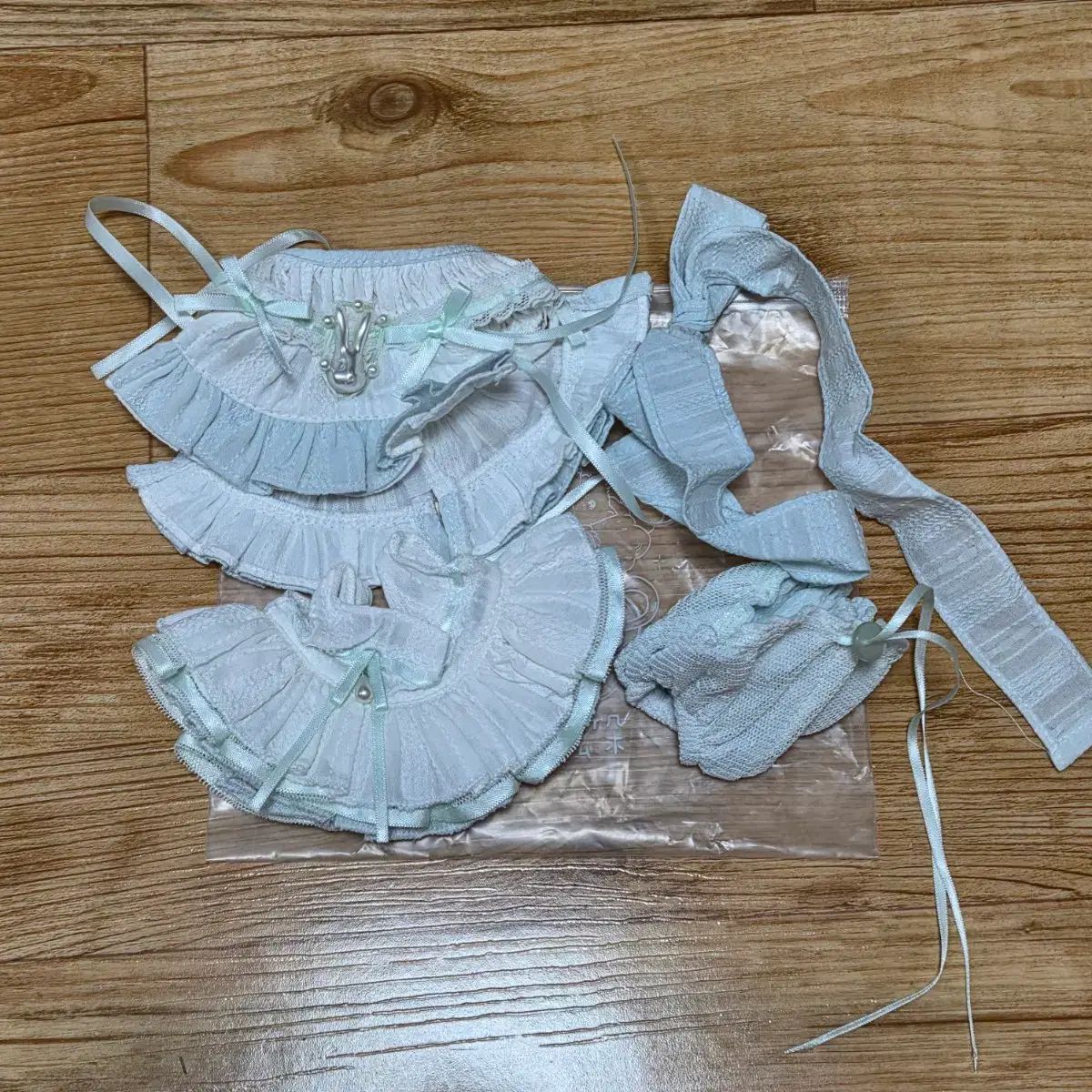 20깅) 無属性人形服 폭신크림토끼 (グリーン) 出品