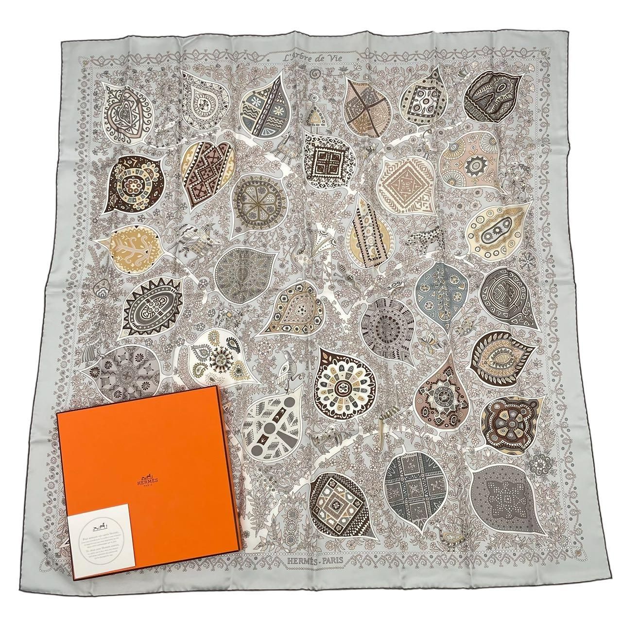 新品同様 HERMES エルメス カレ90 シルク100％ スカーフ L'Arbre de