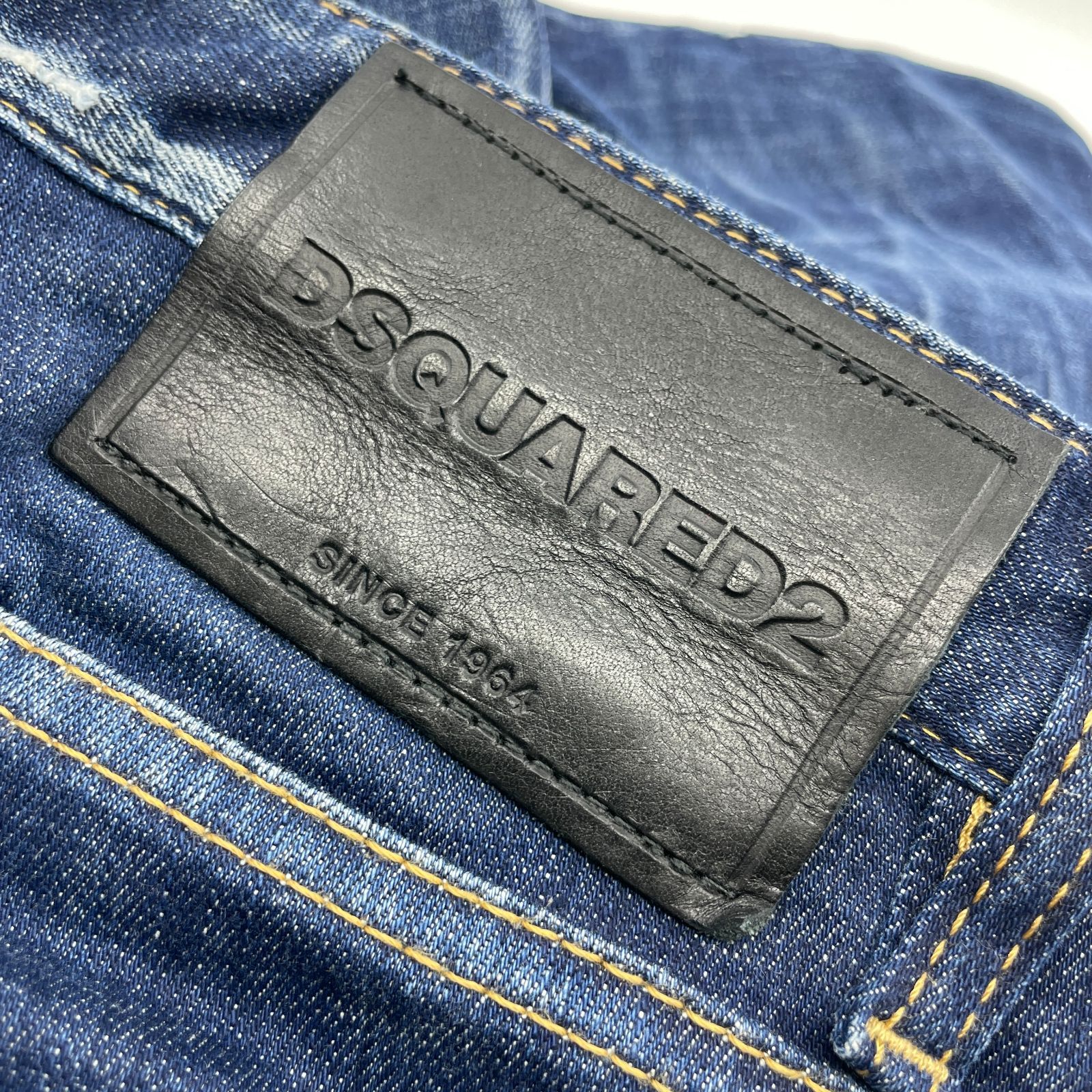 DSQUARED2 ディースクエアード S74LB1152 50 ダメージ加工スリム 