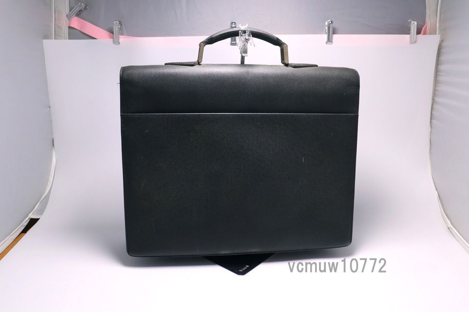 □LOUIS VUITTON タイガ モスコバ レザー ビジネスバッグ ブリーフ
