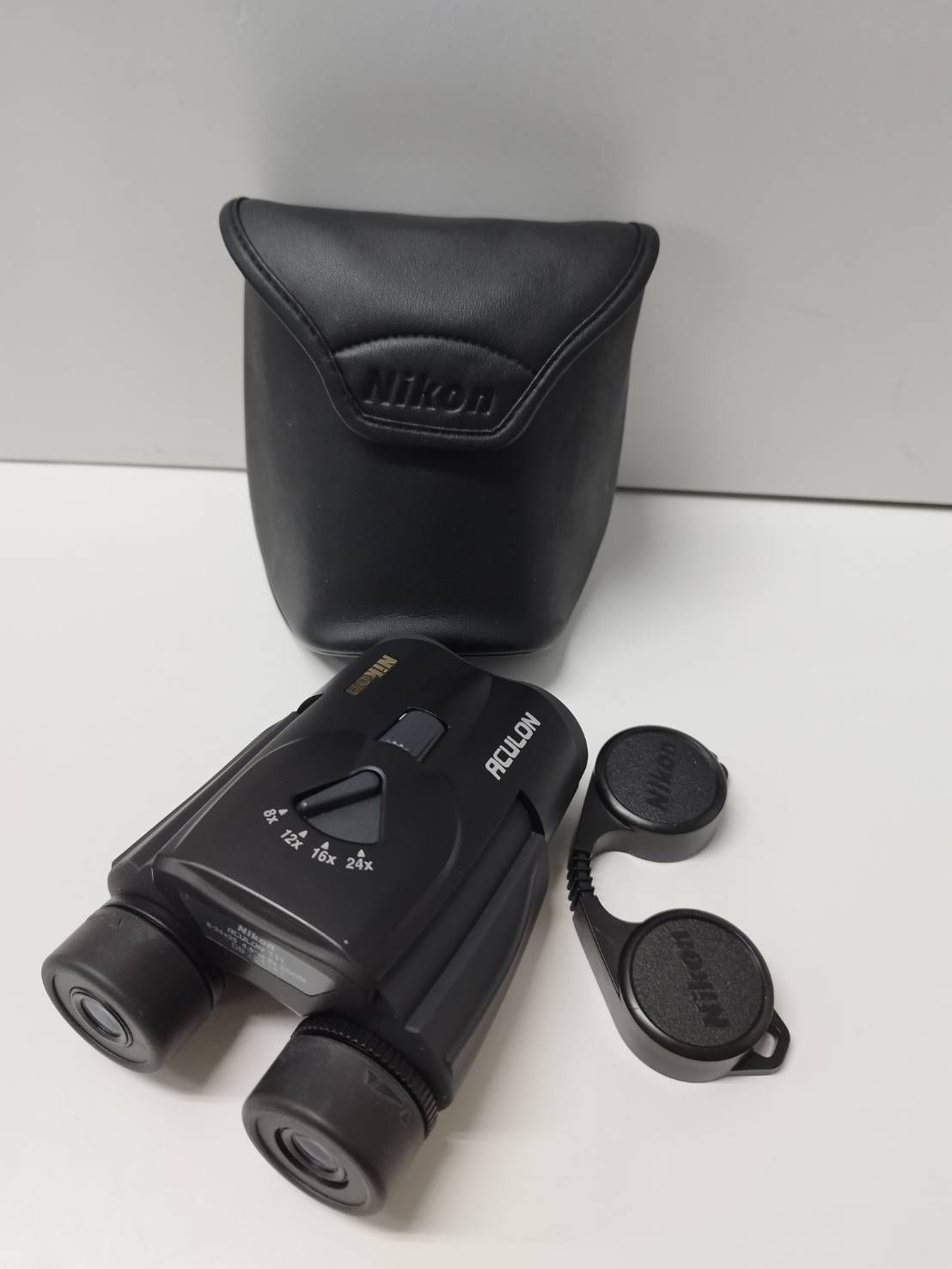 良品】Nikon ACULON T11/8-24×25 4.6°at 8x ZOOM/双眼鏡 - メルカリ