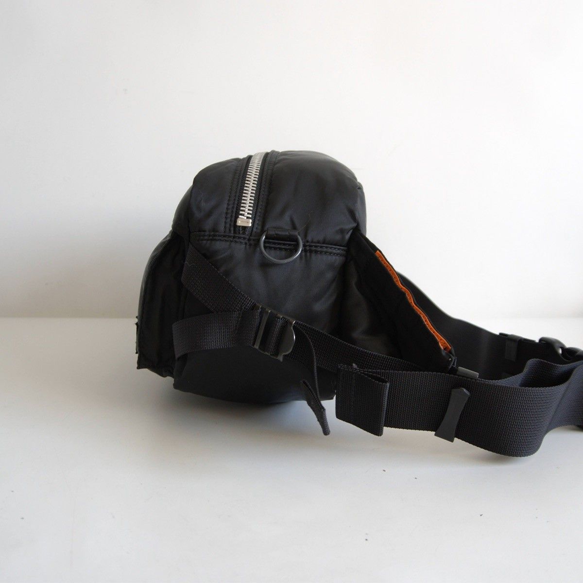 美品】PORTER 【タンカー ナイロン ウエストバッグ】ポーター ブラック