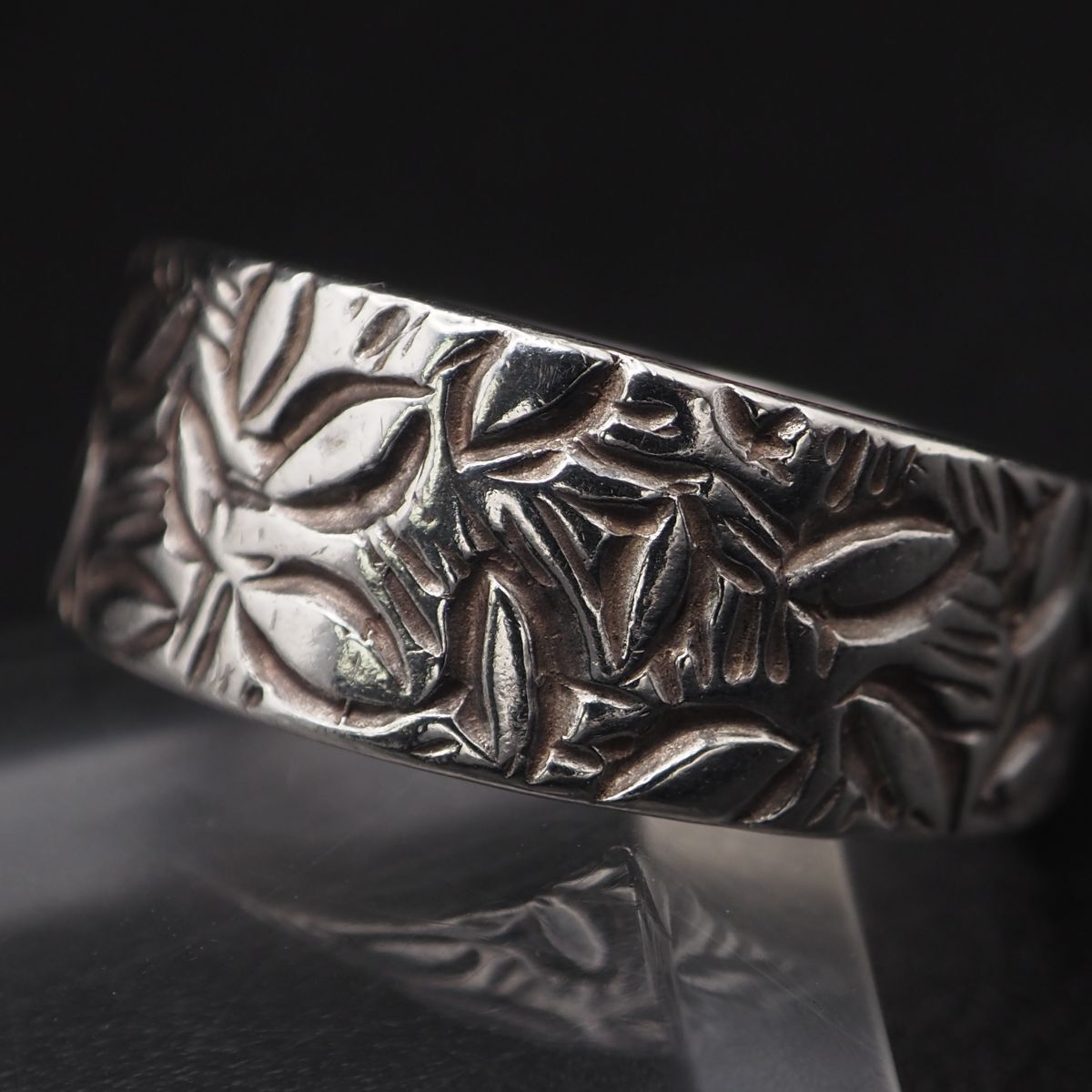 M668 ヴィンテージ SILVER刻印 リング 彫刻 リーフ デザイン シルバー