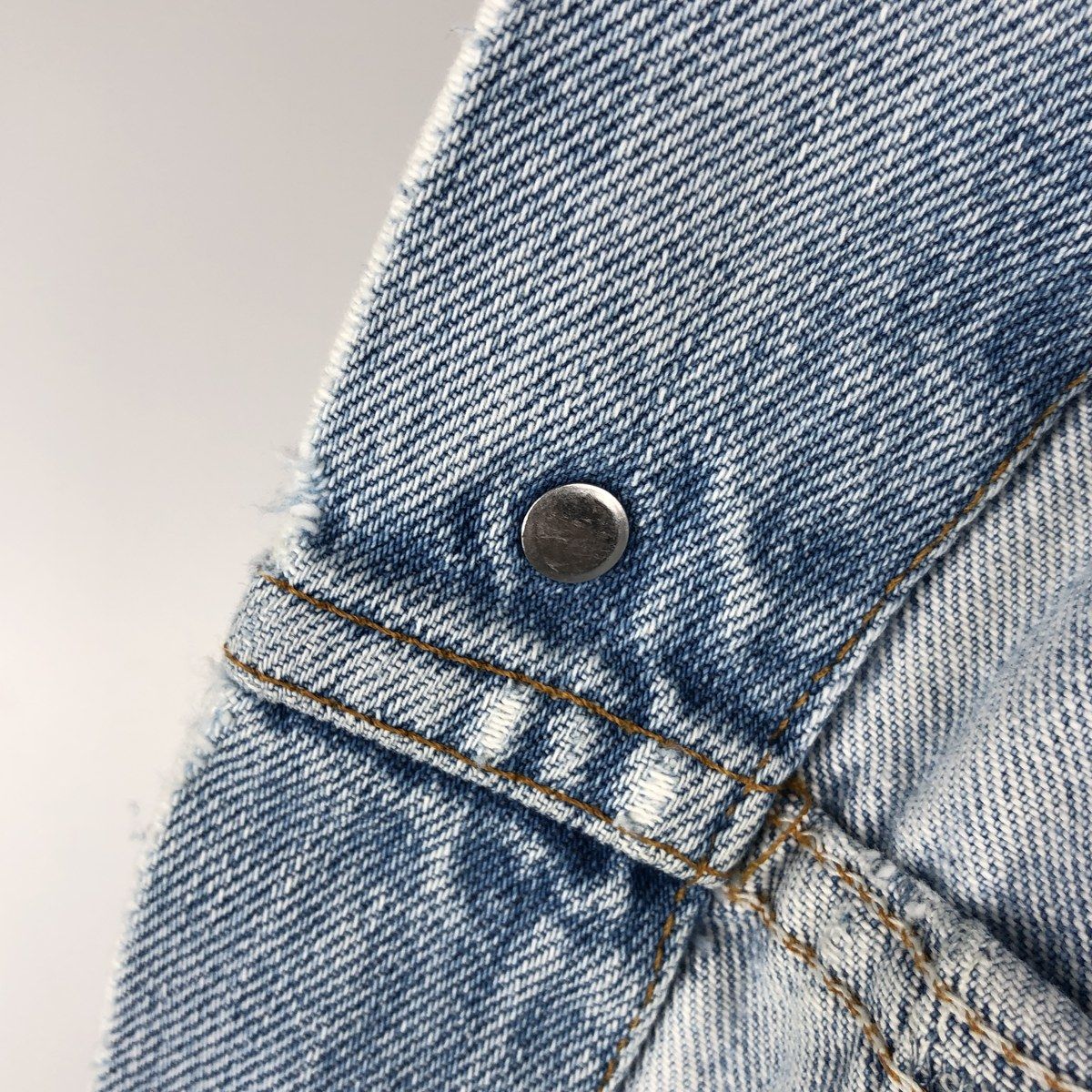 古着 90~00年代 リーバイス Levi's カットオフ デニムベスト カナダ製