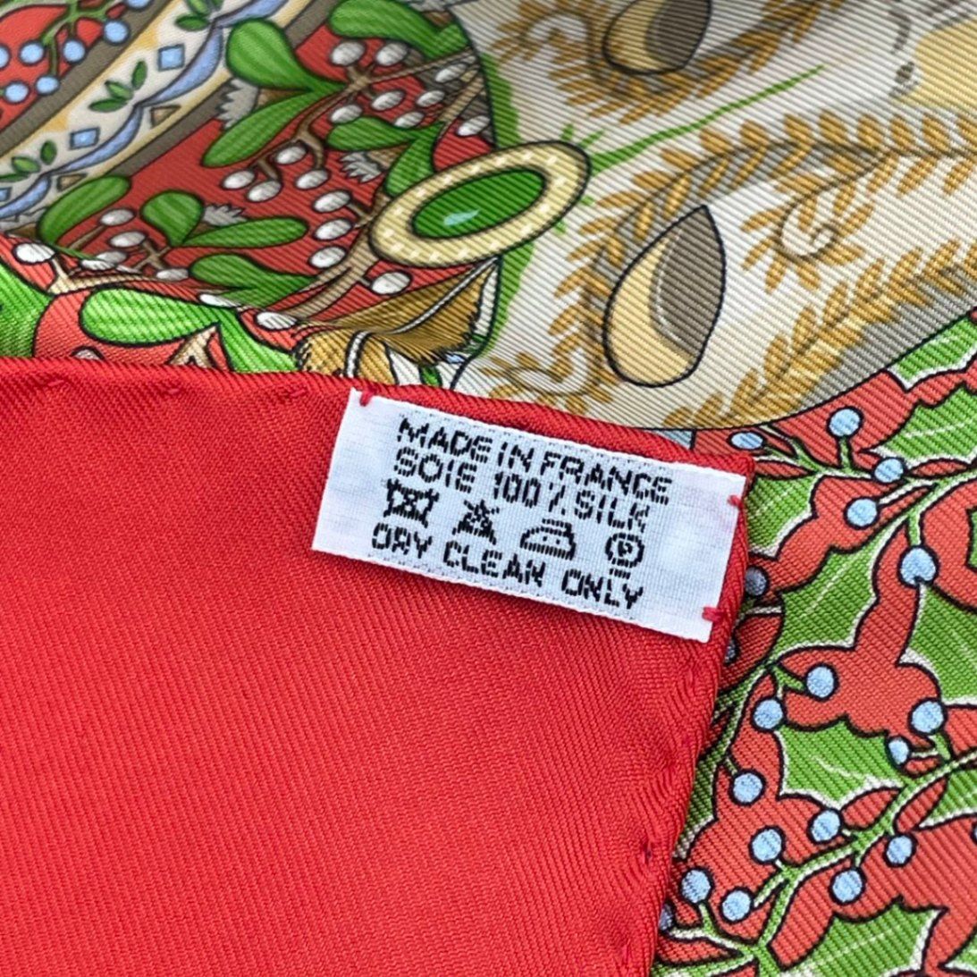 新品同様 HERMES エルメス シルク100％ スカーフ カレ90 AXIS MUNDI