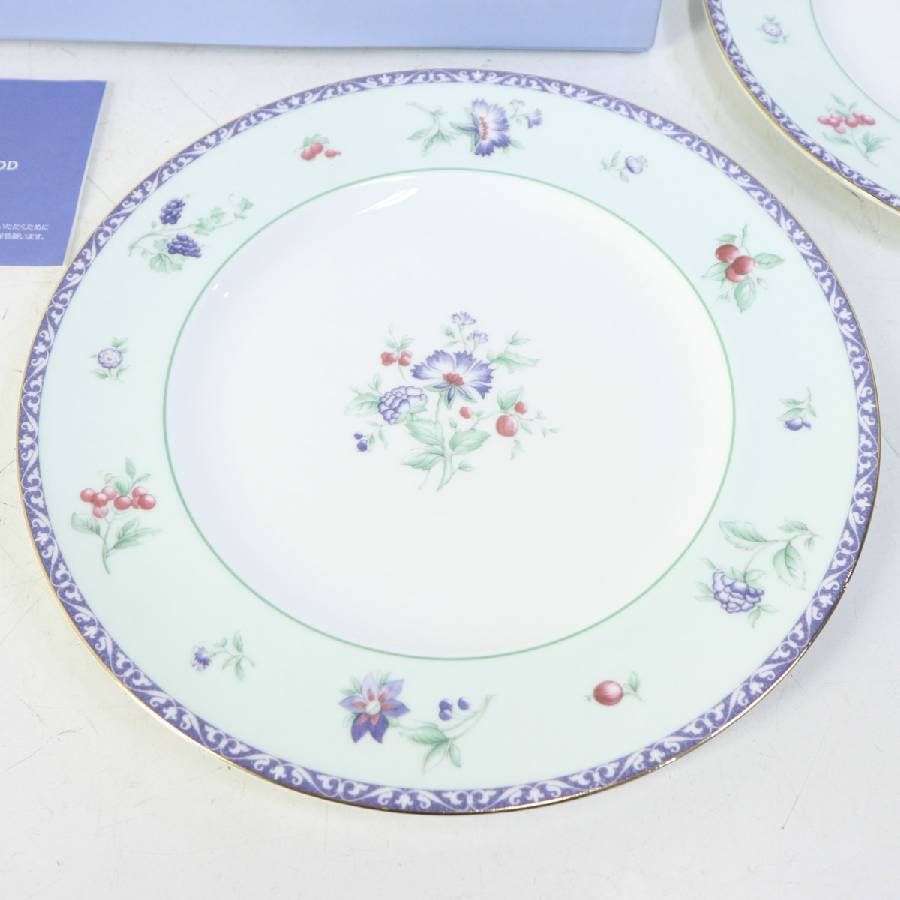 美品】 英国王室御用達 ウェッジウッド メドウフィールド 27cm