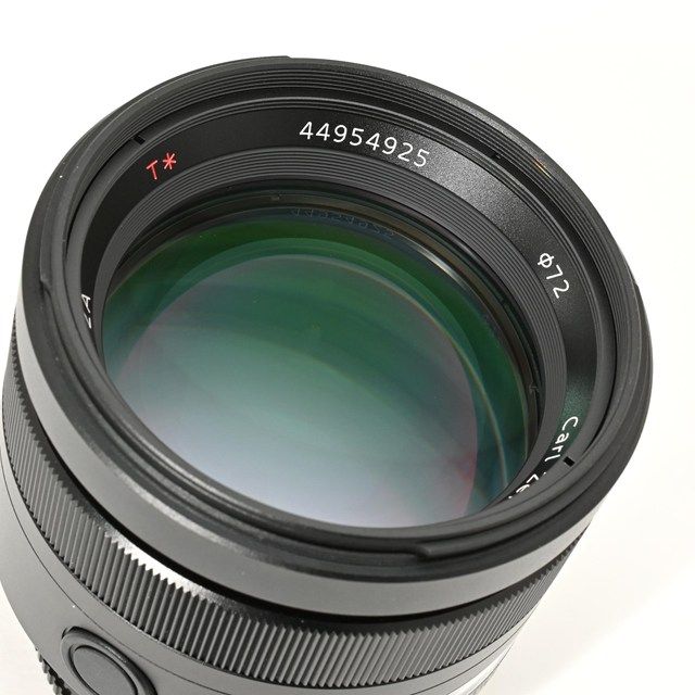 Planar T* 85mm F1.4 ZA 単焦点レンズ SAL85F14Z Amazon.com : SONY Planar T * 85mm F1.4 ZA SAL85F14Z