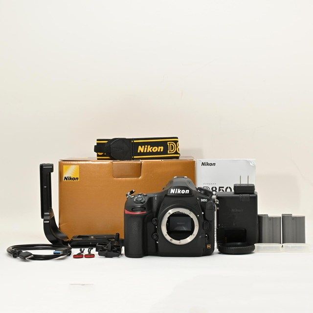 美品＞ Nikon D850 ボディ｜シャッター数3,927枚｜4575万画素フル