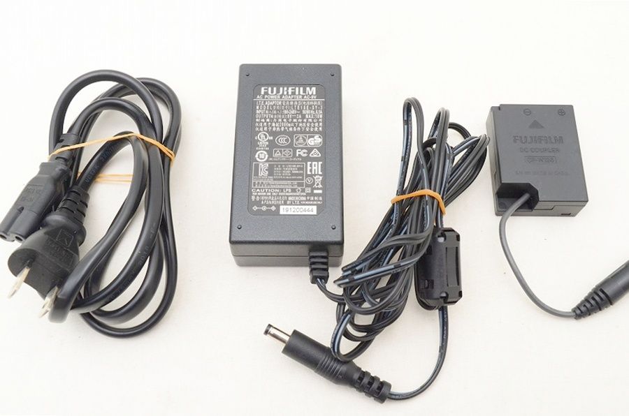 ☆極上美品☆ FUJIFILM フジフィルム ACアダプター AC-9V ＆ DC
