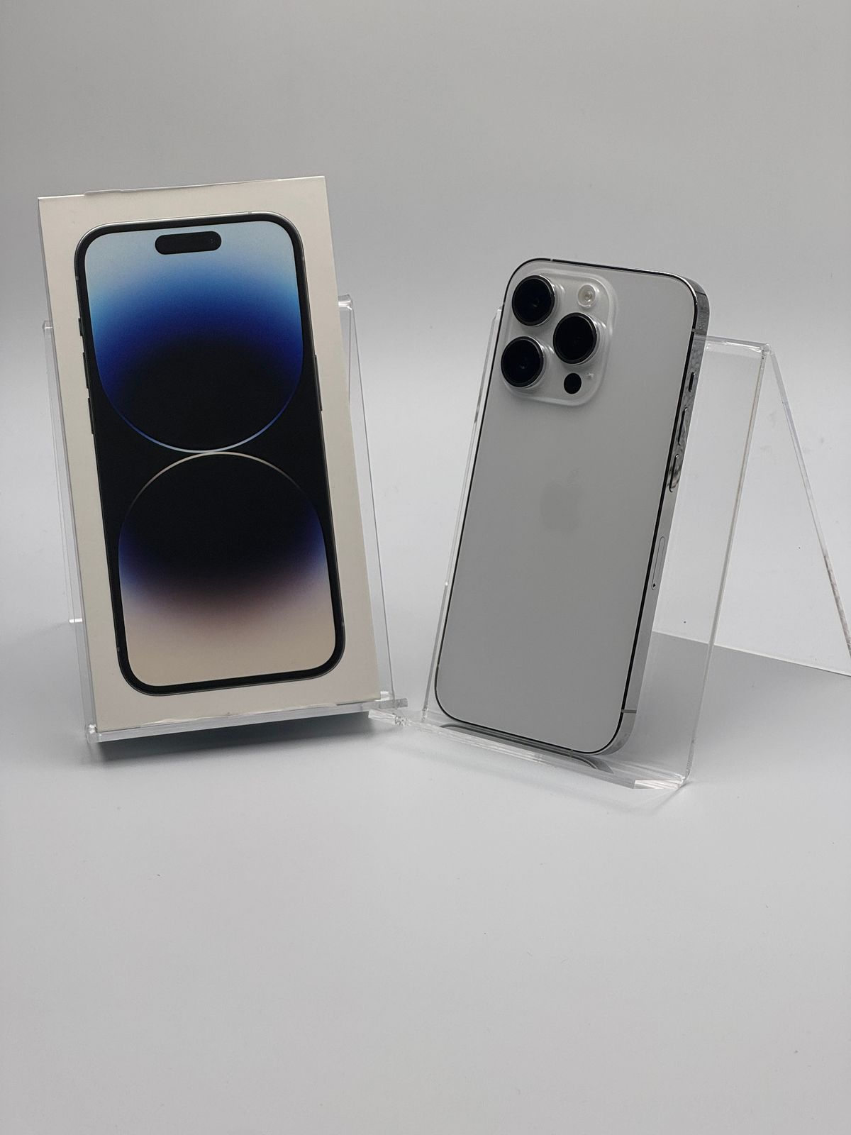 中古B】iPhone 14 Pro 256GB シルバー バッテリー【90%】 SIMフリー 白