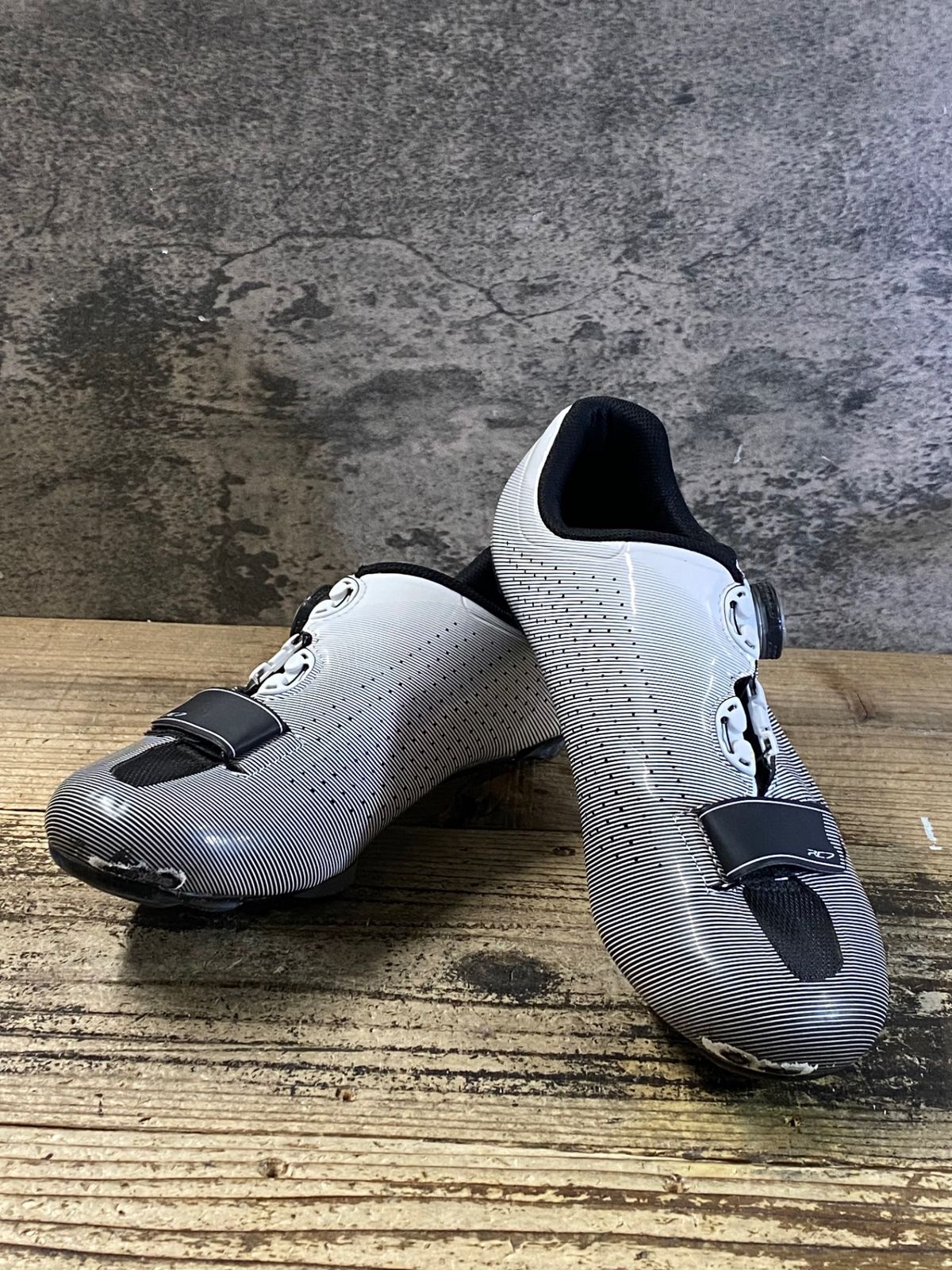 JT969 シマノ SHIMANO RC7 SH-RC700 ビンディングシューズ 黒 EU42