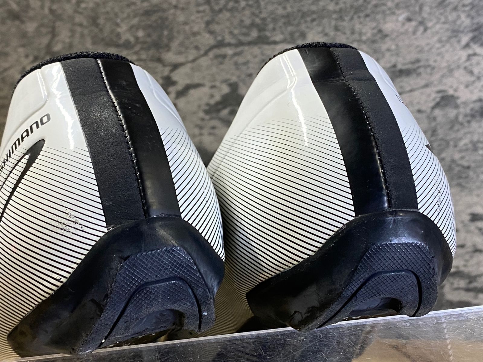 JT969 シマノ SHIMANO RC7 SH-RC700 ビンディングシューズ 黒 EU42